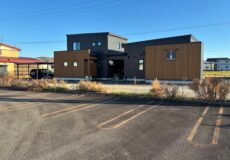 駅西口のライブハウス